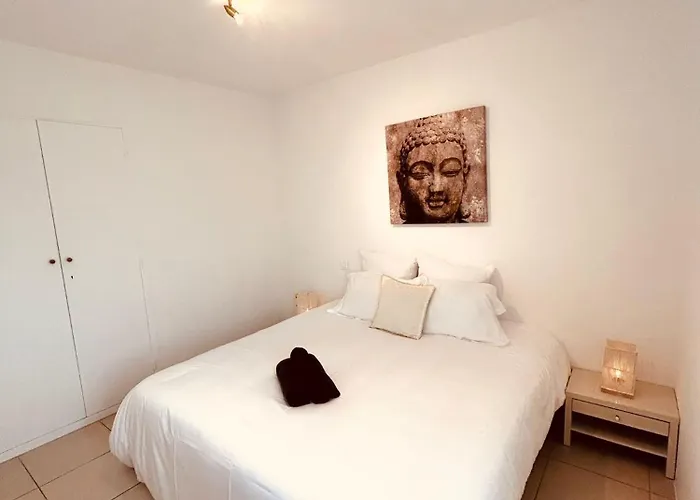 Grand Appartement 3 Chambres, 7 A 9 Personnes, A 300M De La Plage 아파트