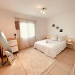 Grand 3 Chambres, 7 à 9 Personnes, A 300m De La *