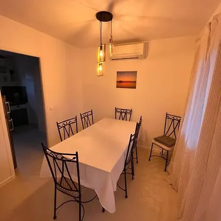 Apartment Grand 3 A 300m De La *