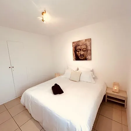 Grand appartement 3 chambres, 7 à 9 personnes, a 300M de la plage Apartamento