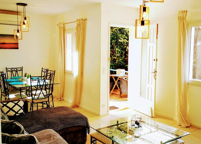 Grand 3 Chambres, 7 A 9 Personnes, A 300m De La Apartman *